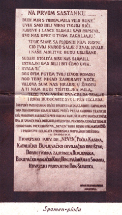 Spomen ploča neposredno poslije otkrivanja 1933.